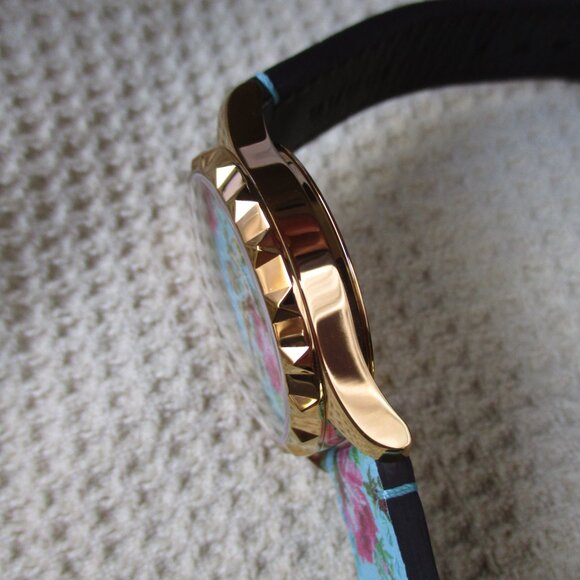 GUCCI G-Timeless Aqua Floral Print Women's Watch, YA1264085, Made in Switzerland - Picture 8 of 8